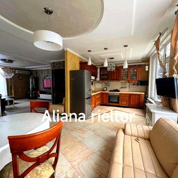 Оренда Котеджу  біля моря | Дача Ковалевського | 260 м², 4 рівні, тераса, гараж