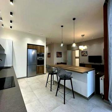 Аренда Евродвушки Премиум Класса 50Жемчужина Балкон Музкомедия