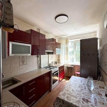 Продаж квартири, поруч Тц Депот