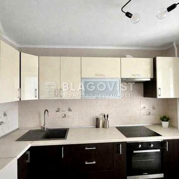 Центр!2К/60м2 зручна тепла світла добротний будинок все поруч!