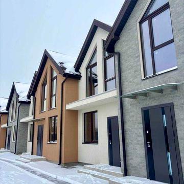 Будинок біля лісу поблизу Києва! Власна земельна ділянка!