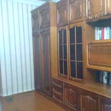 Собственник Продаст 3-х комнатную квартиру на хол.горе(Паращука4)
