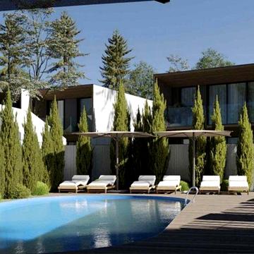 Котедж з басейном у елітноиу комплексі у Микитинцях біля центру Івано-Франківська , РОЗТЕРМІНУВАННЯ