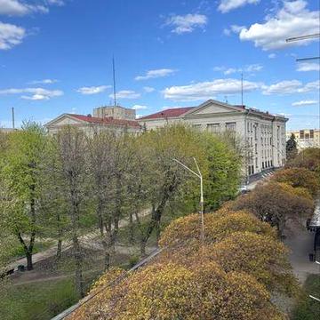 Здам чудову 2 х кімнатну квартиру з євроремонтом на площі перемоги