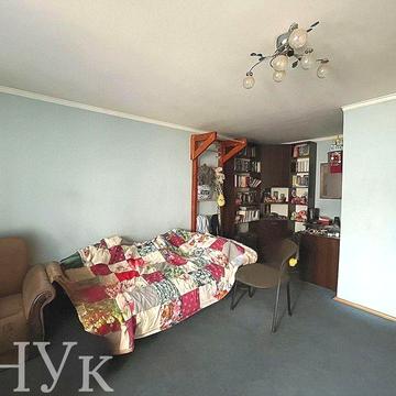 Продається 1-кімнатна квартира на пр-ті Соборності