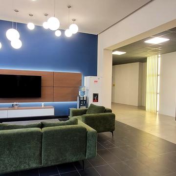 Дніпровська набережна вул., 15-Ж