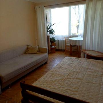 Сдаю 1к-ую кв-ру  на ул. Р. Ратушного, ст.м. Вокз-ая