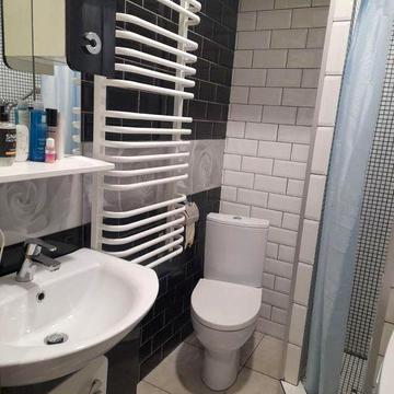 Продається 1-к квартира.Реальному покупцю гарний торг.Обмін на будинок без ремонту/або нормальному стані  біля 8 школи,Шанхай,район жд вокзалу