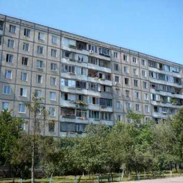 Продаж квартири 3 кімн., Оболонський район, 5 хв пішки до метро Героїв Дніпра в тихому і затишному дворі