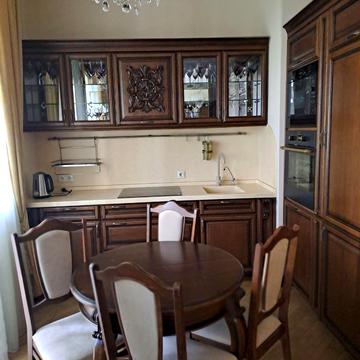 Лесі Українки бульв., 7-Б