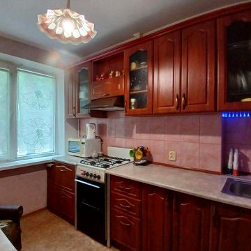 Аренда 3к/к Театральная ( Васляева)  1этаж