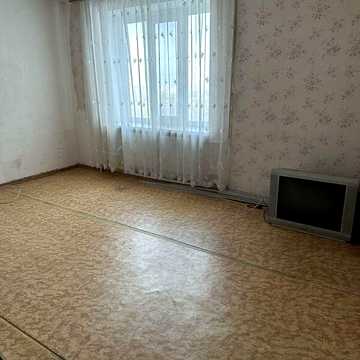 Продаж 3к Квартира Космонавтів вулиця