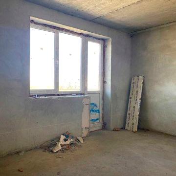 Продається простора дворівнева квартира