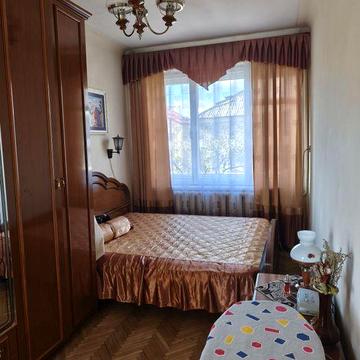 Продаж квартири в малоквартирному будинку, вул. Папоротна, поруч Левандівське озеро.