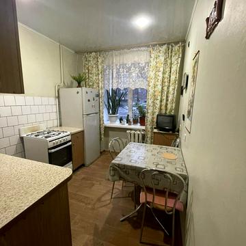 Портова вул., 9