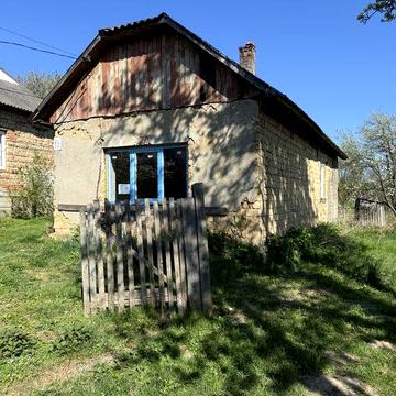Продам будинок під дачу або для реконстукціі в мальовничому куточку Закарпаття