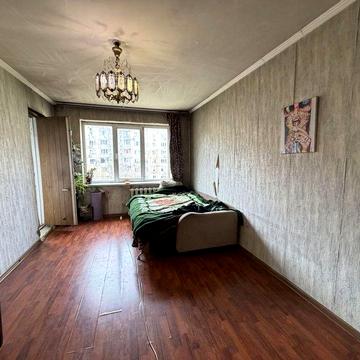 3 комн квартира на Таирова/ ильфа и Петрова х, под капитальный ремонт