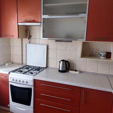 Продам 2 кімнатну квартиру на Петропавлівській