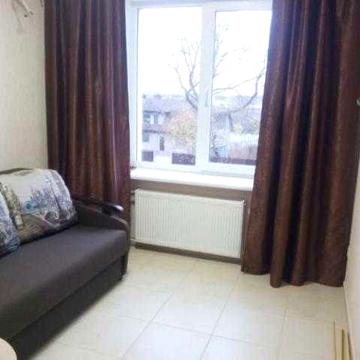 Продам квартиру гостьового типу «Воробйові гори»