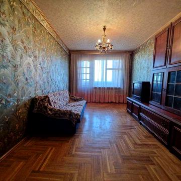 Сдам 3х комнатнатную с раздельніми комнатами,видовая,газ.