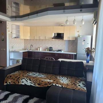 Продам 2 комн квартиру + кухня гостинная