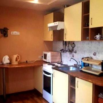 Продам 2 к квартиру на Одеській.