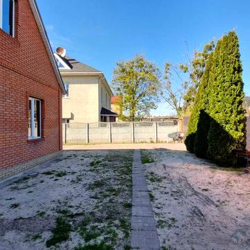 Продаж фасадної земельної ділянки з будинком на Нивках, 150м від метро, 13 соток, Шевченківський р-н