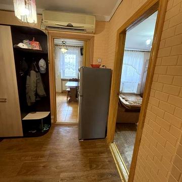 Продам 3-комн. Квартиру в центре города