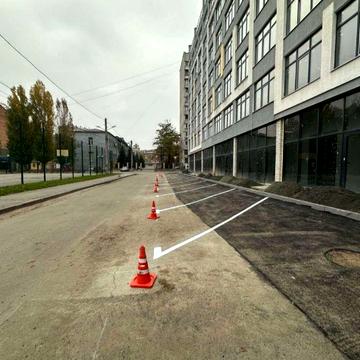 Сдам квартиру в строительном состоянии на первом этаже в сданном доме.