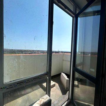 Квартира с ремонтом на 50%. Вид моря