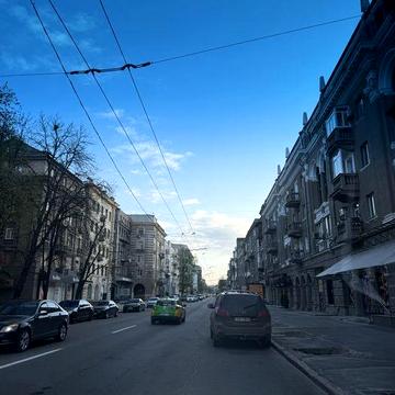 Сдам на Сумской  Бутик Красная Линия