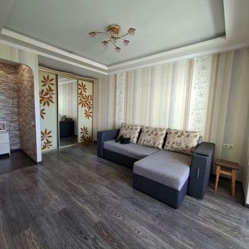 Квартира однокімнатна з ремонтом і меблями м.Героїв Дніпра