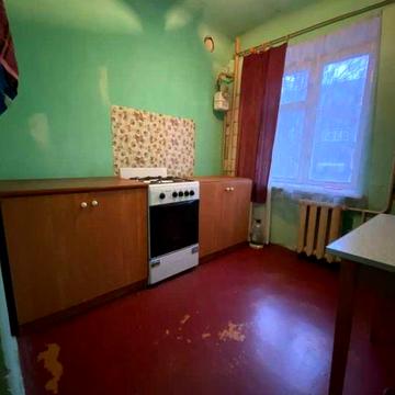 2 кім СЕРЕДНІЙ поверх ЖИТЛОВИЙ стан район ЦЕНТР (708676)