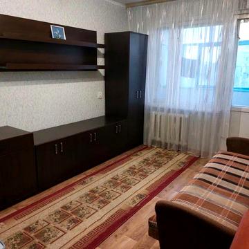 Здається однокімнатна квартира в центрі довгостроково