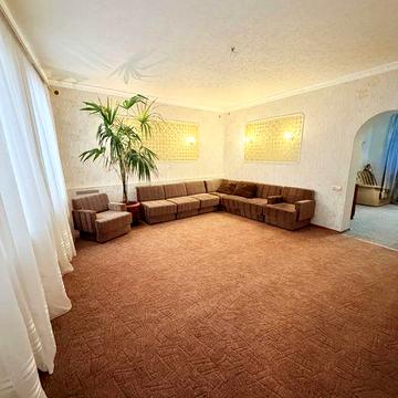 Сдается уютный дом  в центре.