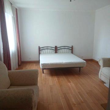 3 кімнатна квартира словацька панель