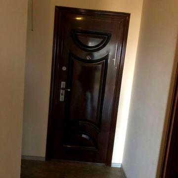 Продам в однокомнатную  квартиру в исторической части города общая площадь 30 метров с мебелью