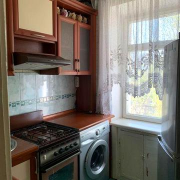 Сдам 1 ком квартиру !