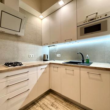 Свободи просп. (), 37