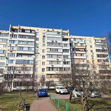 БЕЗ% Продам 3-кімнатну з ремонтом, вулиця Героїв Дніпра 40-А.