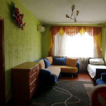 Продається квартира по вул. Космонавтів