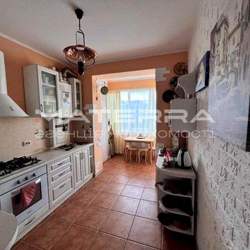 Без% Продаж 2к квартири з меблями Будинок з цегли Білогородка Центр села