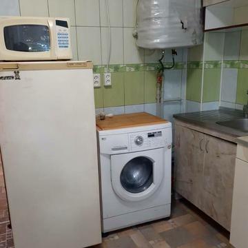 Лесі Українки просп., 10