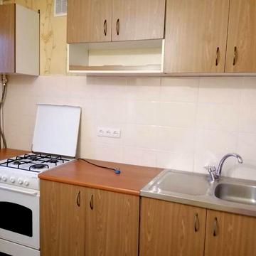 Оренда  квартири бічна Сахарова.