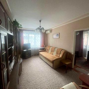 Продам 2к квартиру з меблями в центрі міста (750м від УкрТелекому)