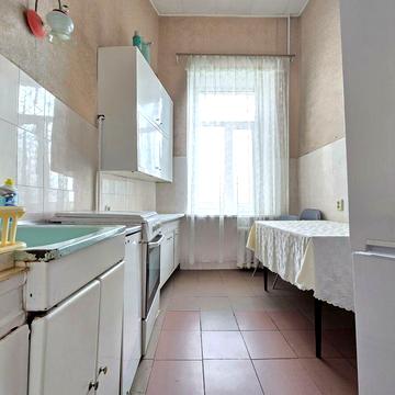 Здам довгостроково 2-х кімнатну квартиру на вул. Базарна - Центр!