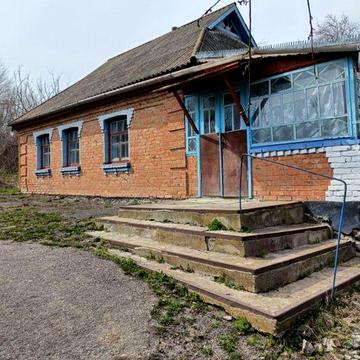 Будинок 17 км від Вінниці село Комарів