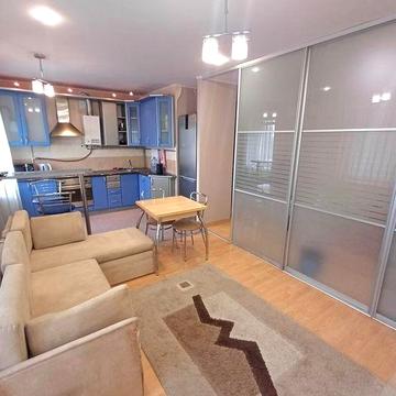 Продам отличную 3-х комнатную " Чешку" на ЮТЗ / Южная