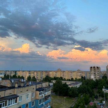 ТЕРМІНОВО! 3-кімнатна 77 м². Цегляний будинок. Лівий берег. Видова квартира