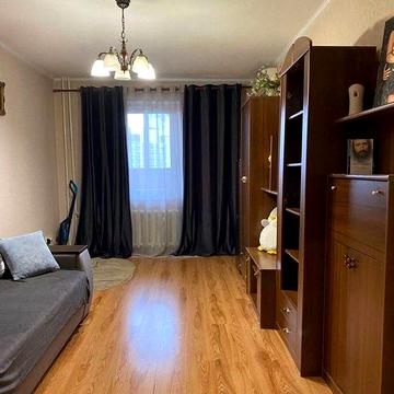 Однокімнатна квартира з ремонтом, Харківське шосе 56